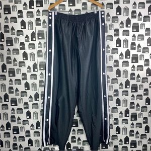 Nike oversize button up black & white athletic pants men’s XXL